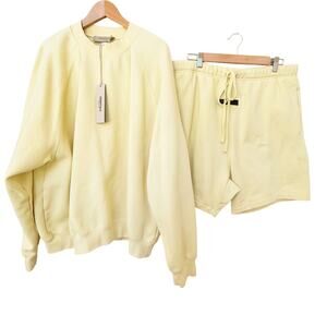 Fear of God Essentials Set XL Lemon Pale Yellow Crewneck Sweatshirt Shorts NWT